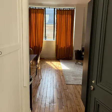 Apartament Superbe Tour Eiffel Paryż