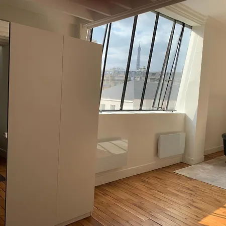 Superbe Tour Eiffel Paryż